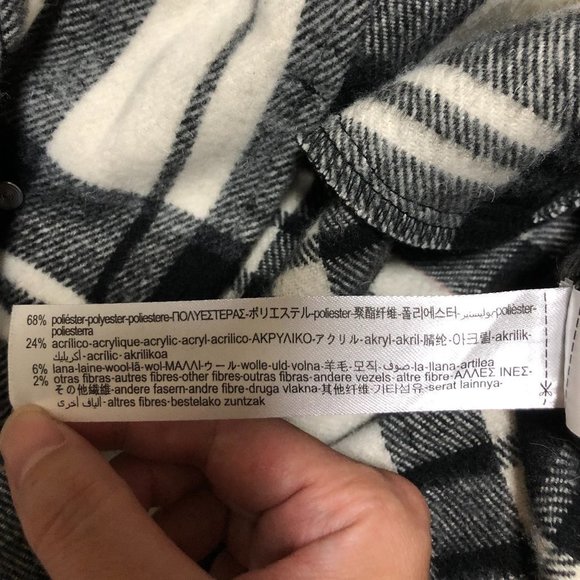 ZARA Black and White Plaid Oversized Shacket - Picture 13 of 13